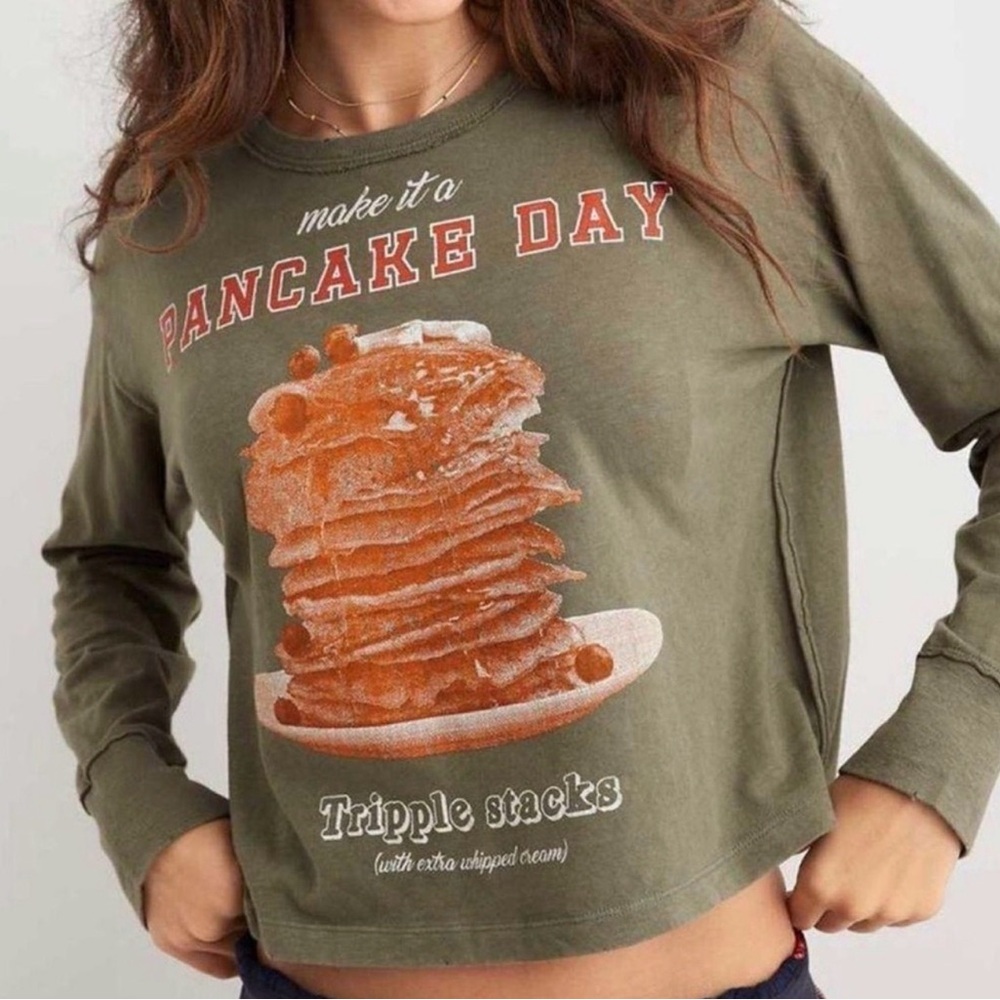 Aerie make it a pancake day long sleeve tee distressed short top 
Sz Medium
NWT